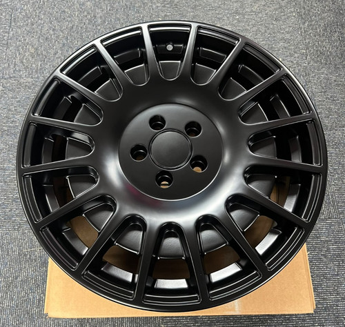 Black ford txm m - 18",